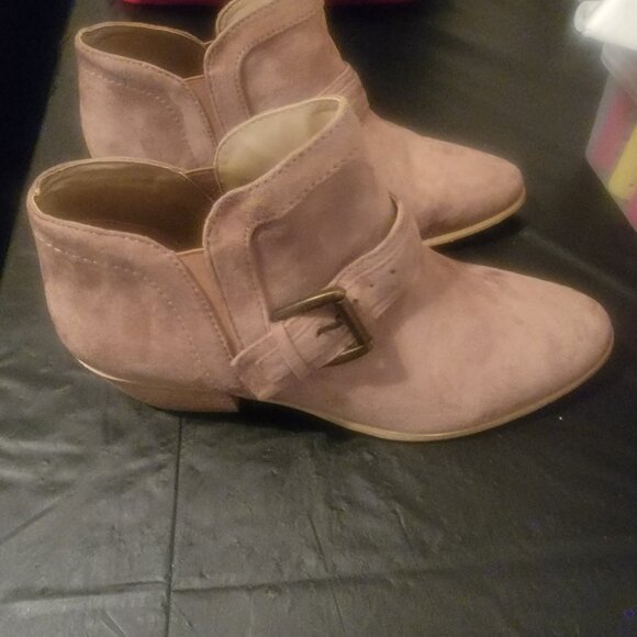 Very Volatile brand , booties , Made in Los Angeles - Picture 6 of 7